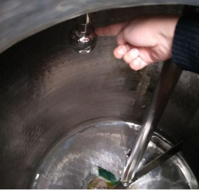 El tanque de enfriamiento del acero inoxidable, tipo de refrigeración modificado para requisitos particulares de la vertical de la máquina de la leche